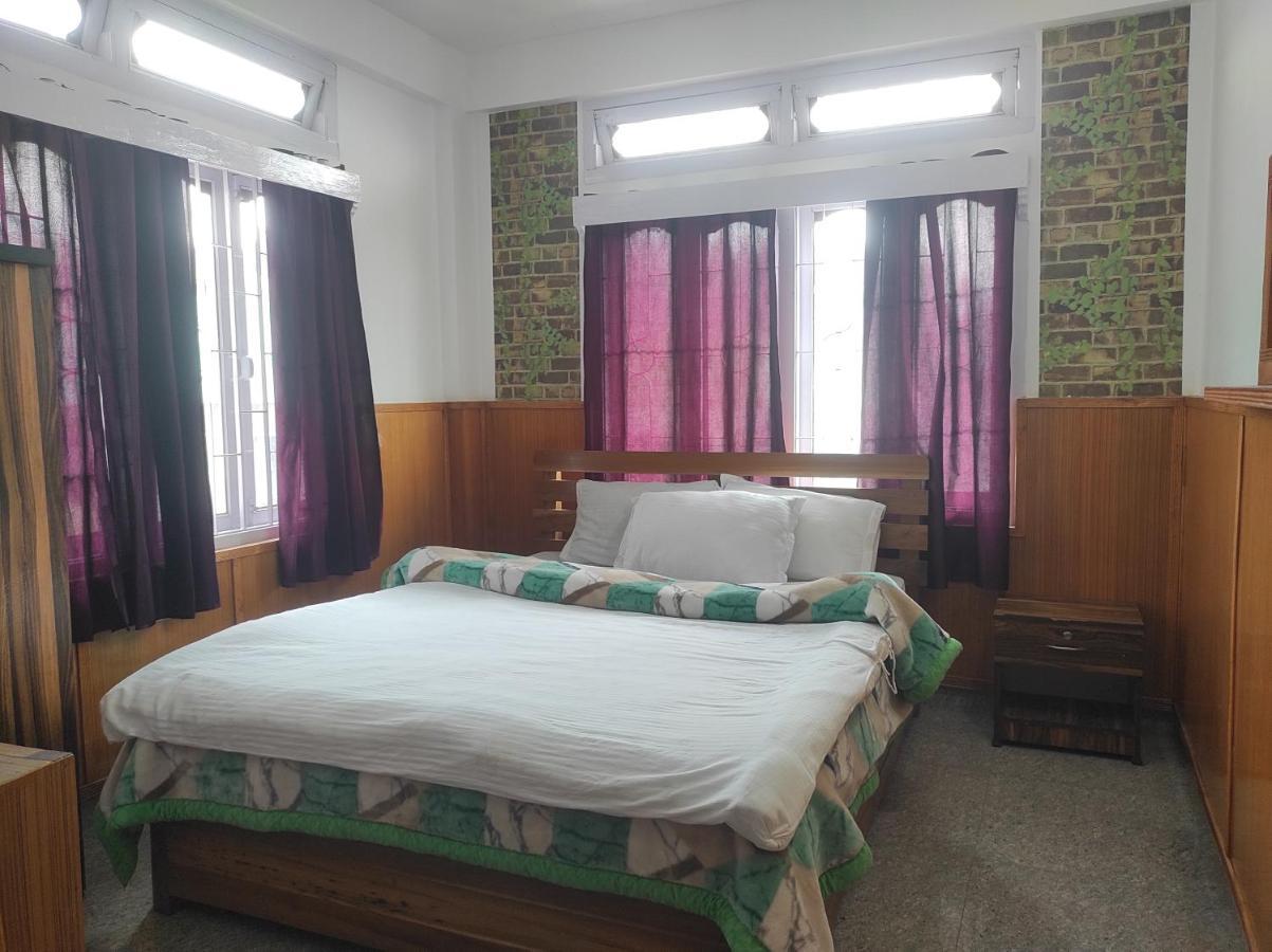 Hotel Tawang Regency Экстерьер фото