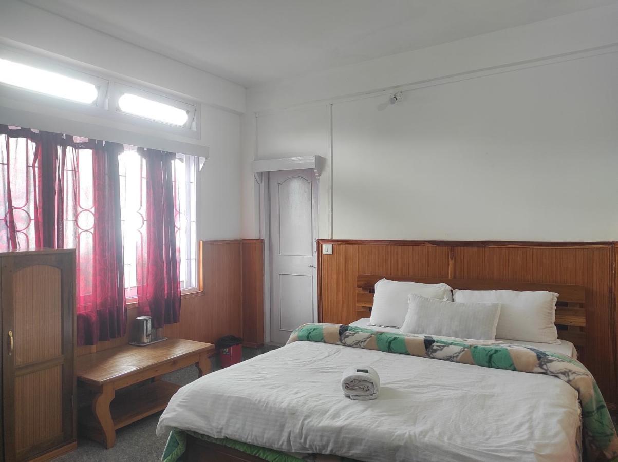 Hotel Tawang Regency Экстерьер фото