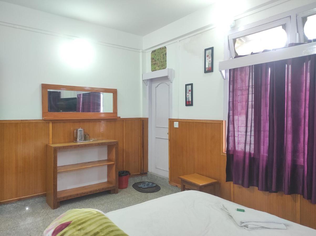 Hotel Tawang Regency Экстерьер фото