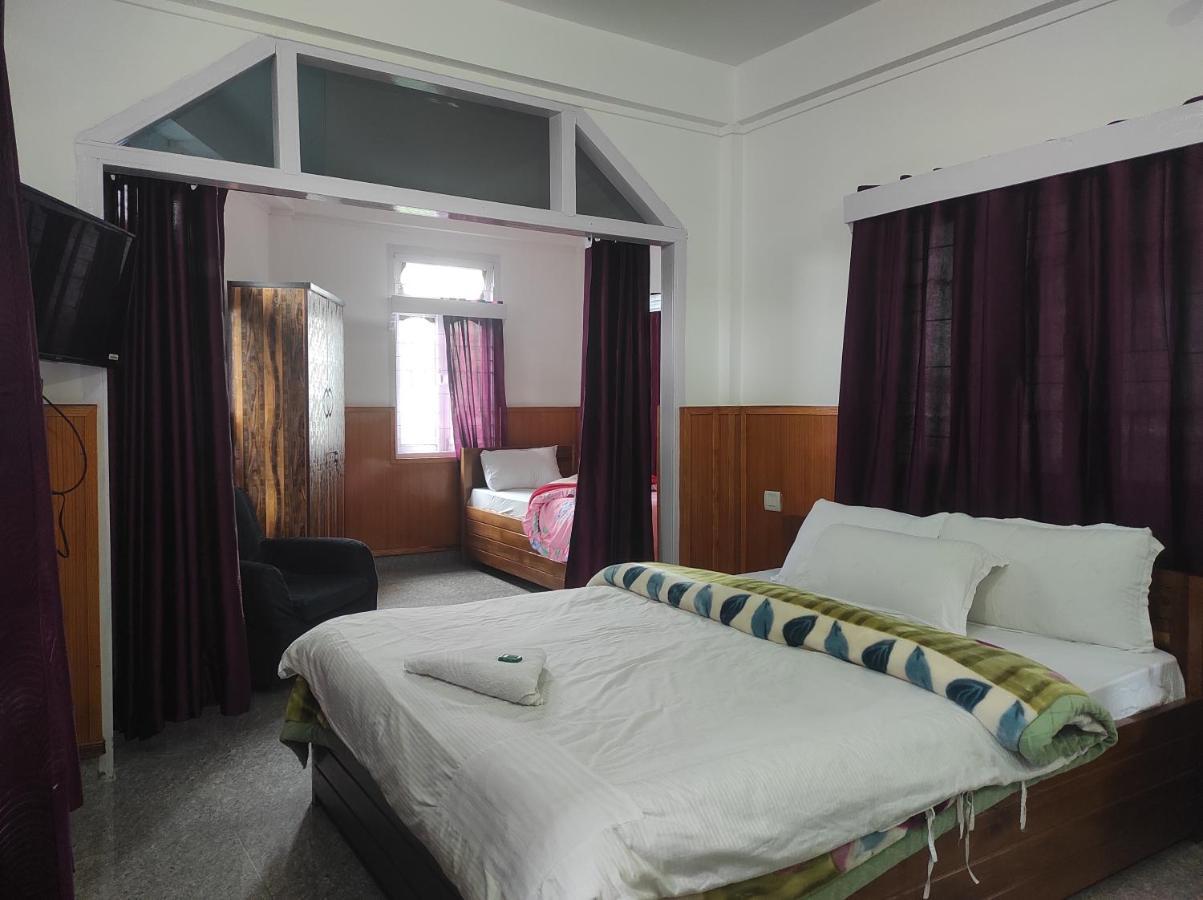 Hotel Tawang Regency Экстерьер фото